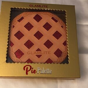 Glamlite Pie Palette 9 Pan Eyeshadow & 1 Pan Blush Pressed Pigment & Powder NIB